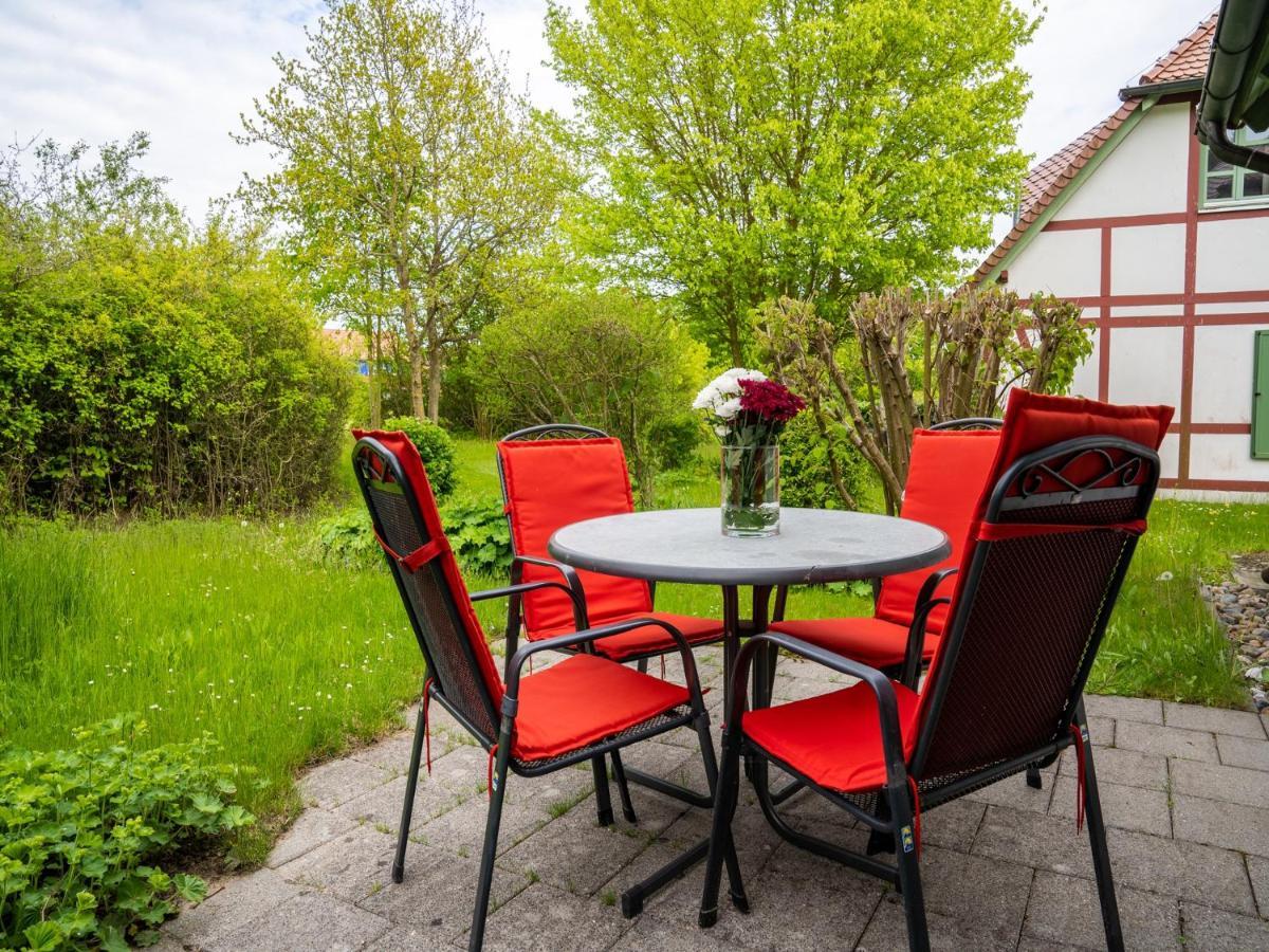 Feriendorf Rugana - Komfort Appartement Mit 1 Schlafzimmer Und Terrasse B16 Dranske Dış mekan fotoğraf